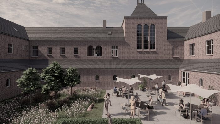 Impressie Transformatie Clarissenklooster Eindhoven – Hotel Clara met kloostertuin, terras met parasols en bakstenen gevels